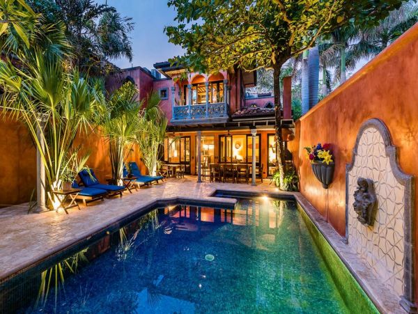 Beautiful Vacation Home with Easy Beach Access Private Pool in Playa Langosta