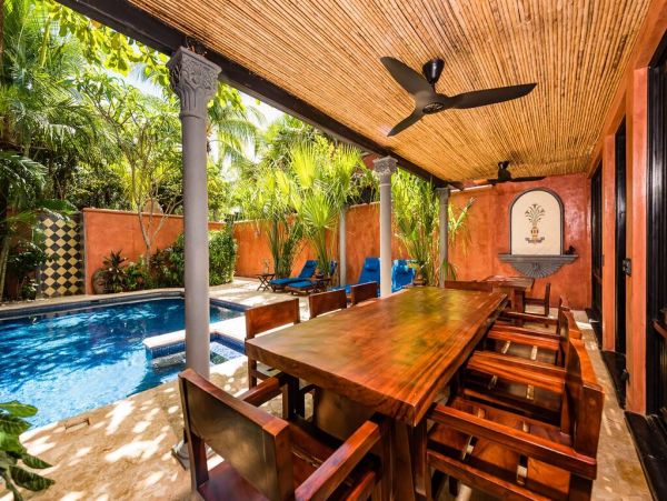 Beautiful Vacation Home with Easy Beach Access Private Pool in Playa Langosta