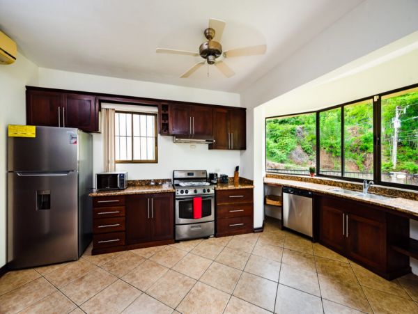 Tamarindo 4 Bedroom Home with Pool Sleeps 10