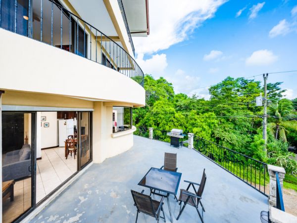 Tamarindo 4 Bedroom Home with Pool Sleeps 10