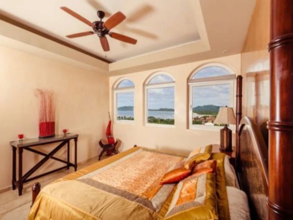 3 Bedroom Ocean view Penthouse