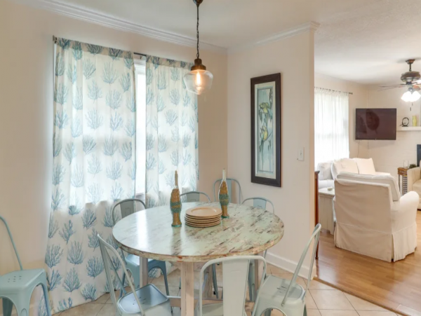 Jacksonville Beach Lovely Vacation Pool Home 4 Bedrooms