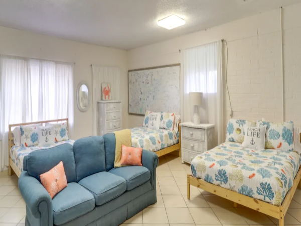 Jacksonville Beach Lovely Vacation Pool Home 4 Bedrooms