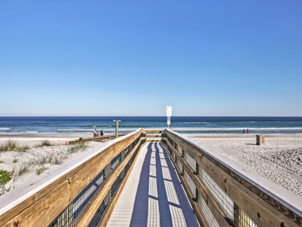 Jacksonville Beach Lovely Vacation Pool Home 4 Bedrooms