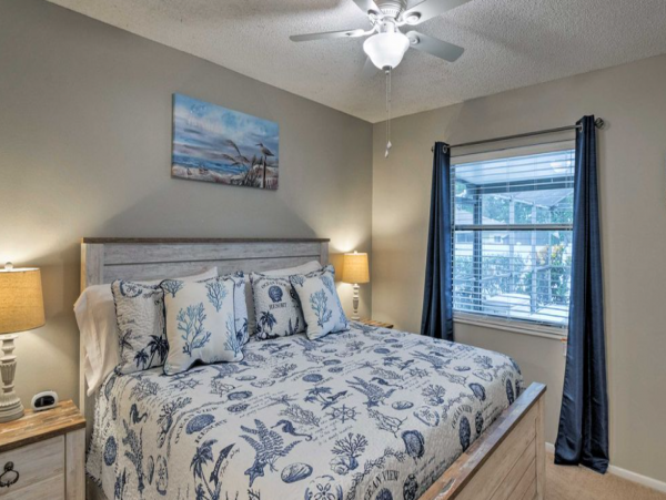 Sarasota Vacation Rental with 3 Bedrooms & Pool
