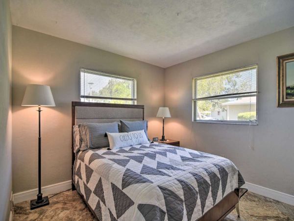 Coastal Home in Sarasota with Two Bedrooms Sleeps Six Guests