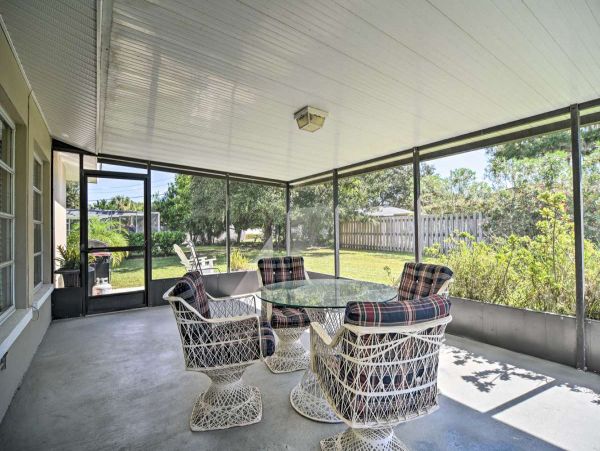 Coastal Home in Sarasota with Two Bedrooms Sleeps Six Guests