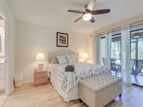 Two Bedroom Sarasota Vacation Rental Condo