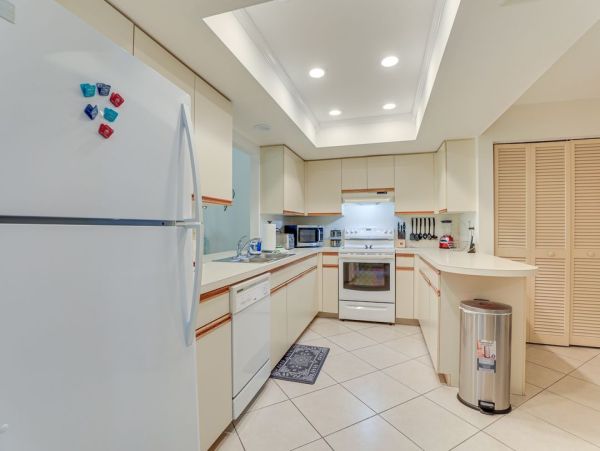 Two Bedroom Sarasota Vacation Rental Condo