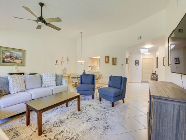 Two Bedroom Sarasota Vacation Rental Condo
