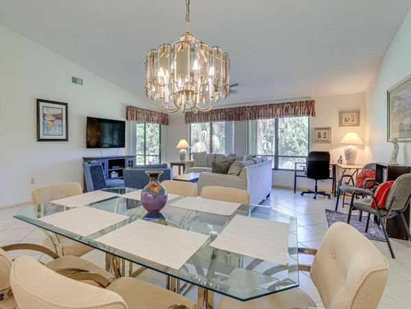 Two Bedroom Sarasota Vacation Rental Condo