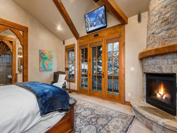 Luxury 5 Bedroom Home in Park City Sleeps 14