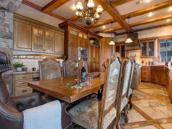 Luxury 5 Bedroom Home in Park City Sleeps 14