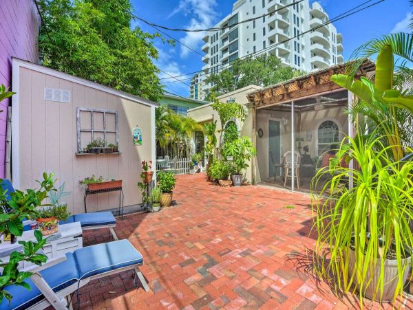 Sarasota Vacation Home Two Bedrooms