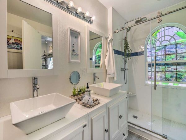 Sarasota Vacation Home Two Bedrooms
