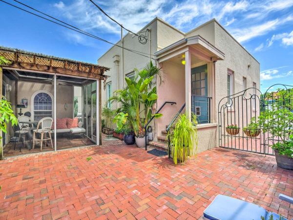Sarasota Vacation Home Two Bedrooms