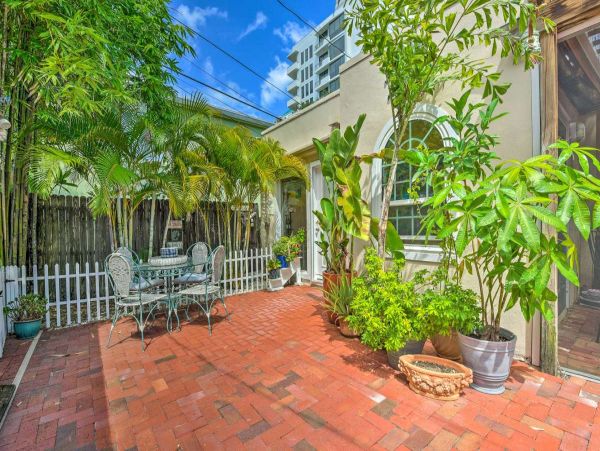 Sarasota Vacation Home Two Bedrooms