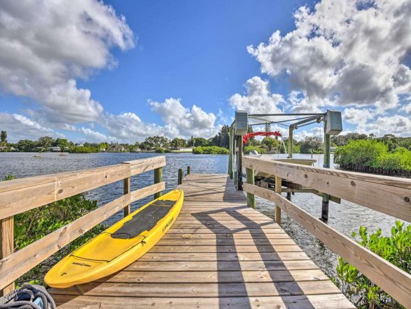 Two Bedroom Bay View Vacation Rental with Dock in Nokomis