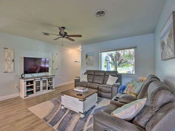 Two Bedroom Bay View Vacation Rental with Dock in Nokomis