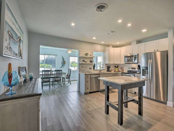 Two Bedroom Bay View Vacation Rental with Dock in Nokomis