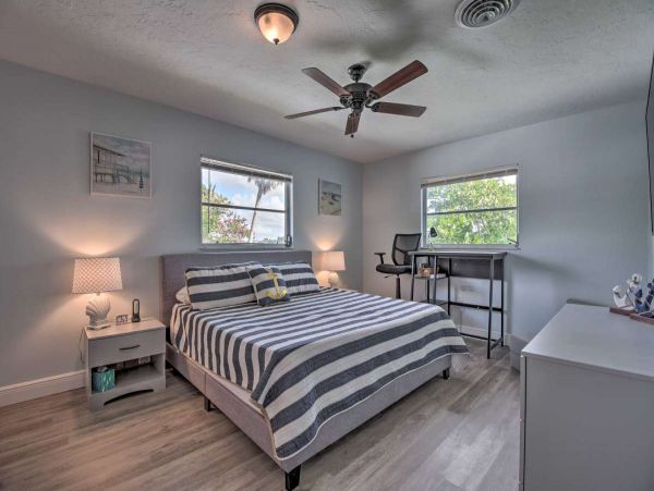 Two Bedroom Bay View Vacation Rental with Dock in Nokomis