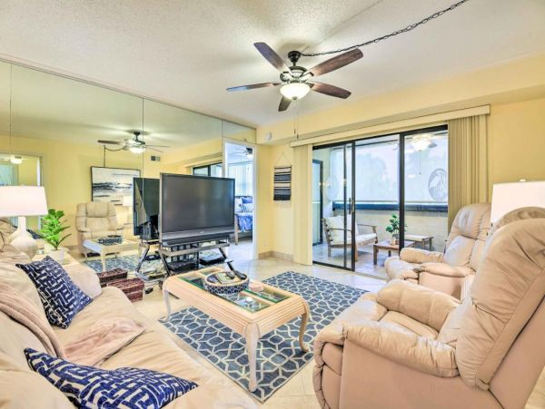 Siesta Key Condo Near Beach With Bay Views And Pool