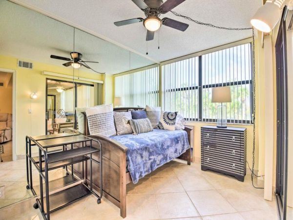 Siesta Key Condo Near Beach With Bay Views And Pool