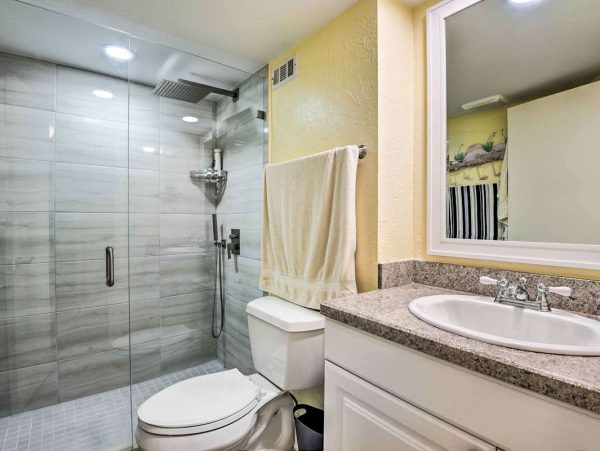Siesta Key Condo Near Beach With Bay Views And Pool