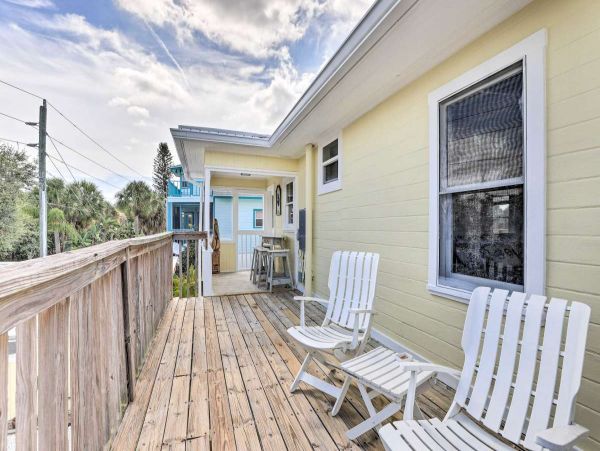 Siesta Key Vacation Home Two Bedroom Walk to Beach