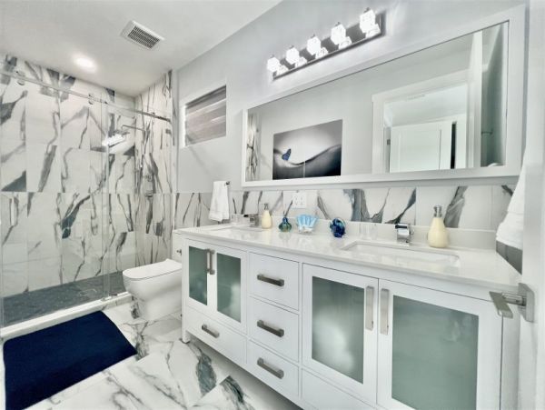 Marathon Vacation Pool Home Four Bedroom Canal Views
