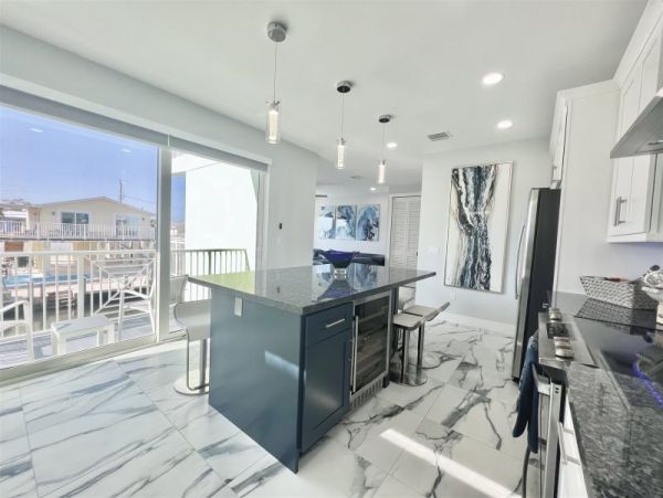 Marathon Vacation Pool Home Four Bedroom Canal Views