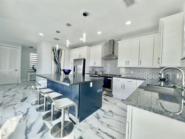 Marathon Vacation Pool Home Four Bedroom Canal Views