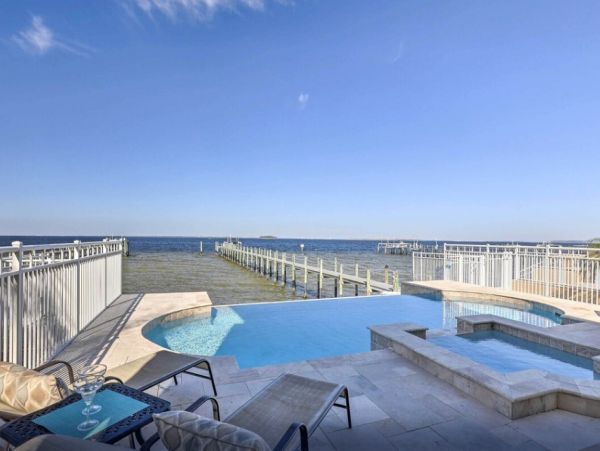 Apollo Beach Vacation Home