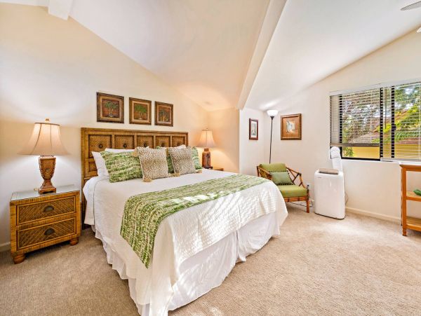 Beautiful Three Bedroom Vacation Rental in Lahaina Sleeps Six