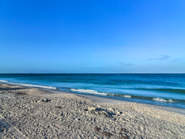 Studio in St. Petersburg with Direct Beach access