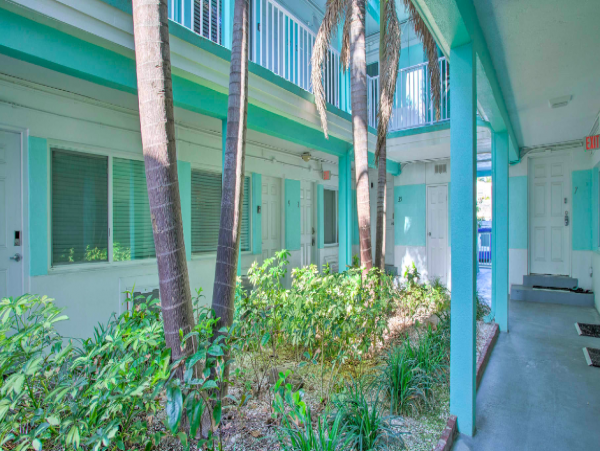 Studio in St. Petersburg with Direct Beach access