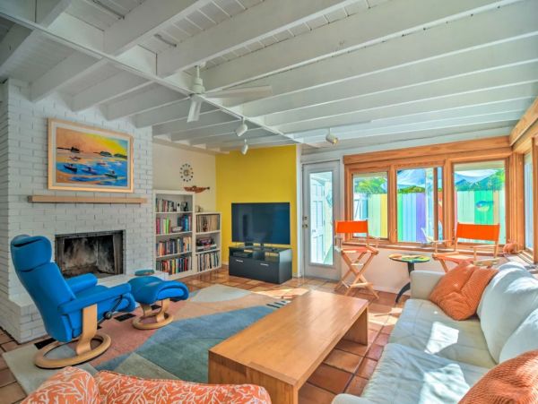Beautiful St. Petersburg Vacation Pool Home Sleeps 6