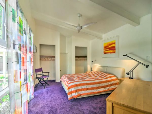 Beautiful St. Petersburg Vacation Pool Home Sleeps 6