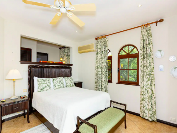 Five bedroom House with great ocean views and private pool in Playa Hermosa, Guanacaste