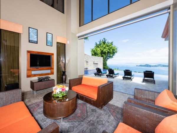 Six Bedroom Exceptional Custom-Designed Villa in Playa Hermosa