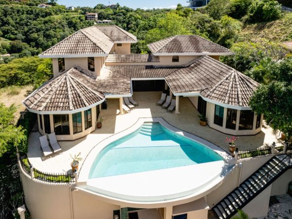 Luxury Oceanview Villa - 5BR Retreat Overlooking Playa Hermosa