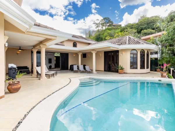 Luxury Oceanview Villa - 5BR Retreat Overlooking Playa Hermosa