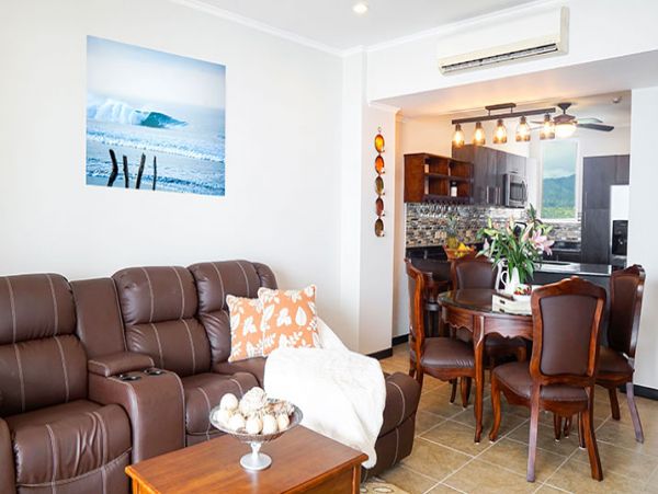 Lovely 2 Bedroom Condo with Full Ocean View