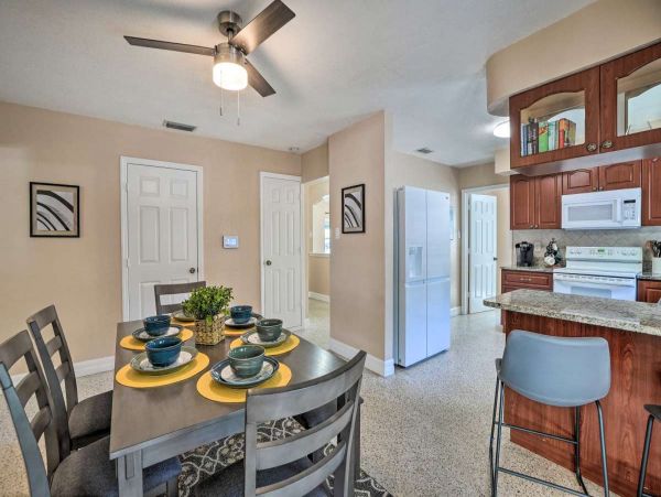 Tampa Vacation Home Five Bedroom