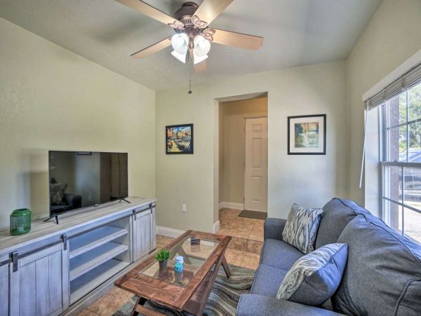 Tampa Vacation Home Five Bedroom