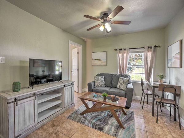 Tampa Vacation Home Five Bedroom