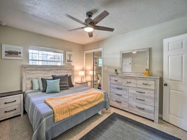Tampa Vacation Home Five Bedroom