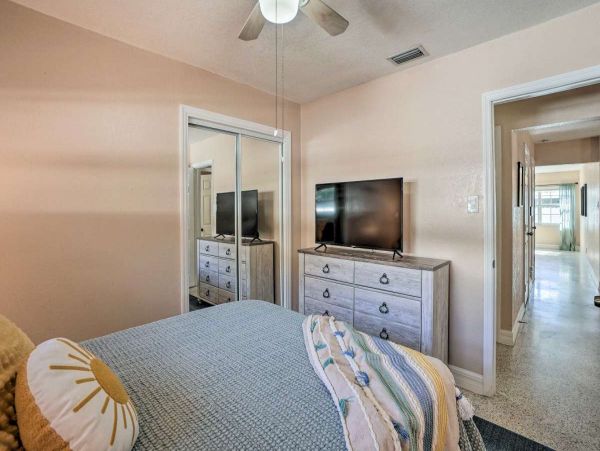 Tampa Vacation Home Five Bedroom