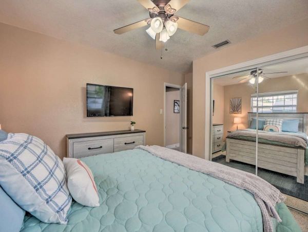 Tampa Vacation Home Five Bedroom