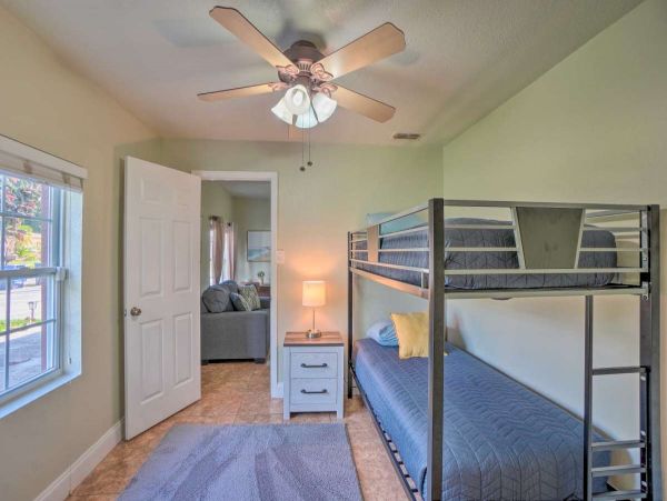 Tampa Vacation Home Five Bedroom